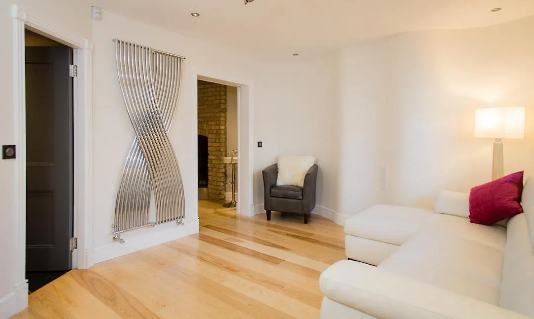 Vila Luxury Townhouse Dublin